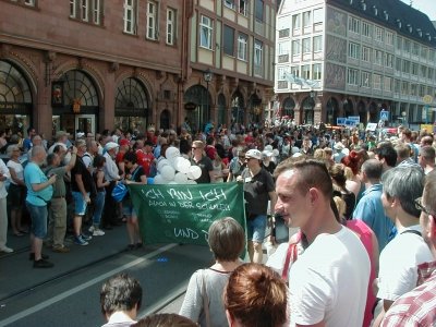 Auch in der Schule
Keywords: Christopher Street Day CSD Frankfurt DiversitÃ¤t Schule