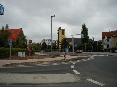 Kreisel
Keywords: Dietzenbach Rundgang Spaziergang FrÃ¼hling Kreisel