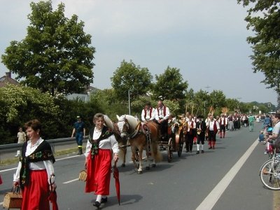 Festtagsumzug Offenbacher StraÃŸe
Keywords: Dietzenbach Rundgang Spaziergang Hessentag Volksfest Landesfest Hessen Fest