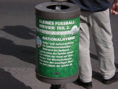 Nationalhymne
Keywords: Frankfurt Main Fussballweltmaisterschaft FuÃŸballweltmeisterschaft MÃ¼lltonne MÃ¼lltonnen Papierkorb PabierkÃ¶rbe FES Frankfurter Entsorgungs Service WM Fussball FuÃŸball Fussballspiel FuÃŸballspiel Regel Regeln Nationalhymne