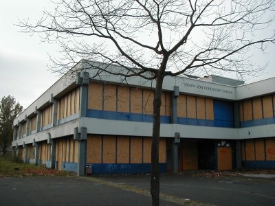 Keywords: Kassel Bettenhausen Joseph-von-Eichendorff-Schule Gesamtschule Sekundarstufe I Schule Fassade Vogelsang 15 EichwaldstraÃŸe 108